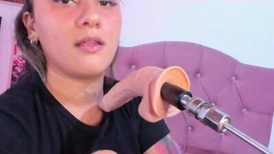 mila_nixon01 public webcam profile photo 6
