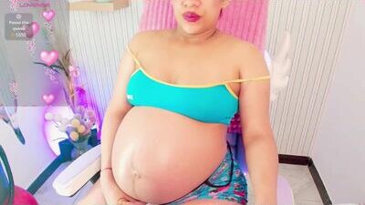 mila_rozze public webcam profile photo 8