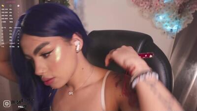 mila_snoow public webcam profile photo 2