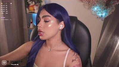 mila_snoow public webcam profile photo 6