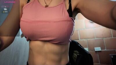 milacoxx8819 public webcam profile photo 2