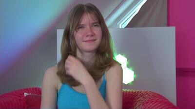 milamaelis public webcam profile photo 3