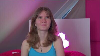 milamaelis public webcam profile photo 9