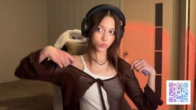 milamiuu public webcam profile photo 4