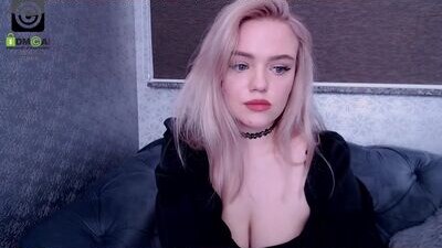 milana_grands public webcam profile photo 7