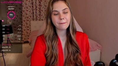 milana_love public webcam profile photo 3