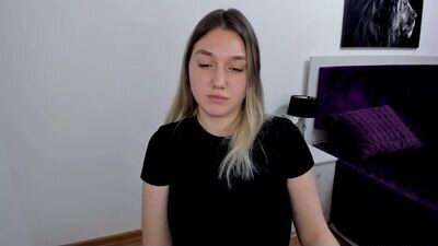milanaanderson public webcam profile photo 2