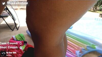 milavalentinax public webcam profile photo 6