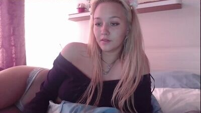 milk_bunny_ public webcam profile photo 5