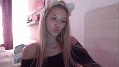 milk_bunny_ public webcam profile photo 8