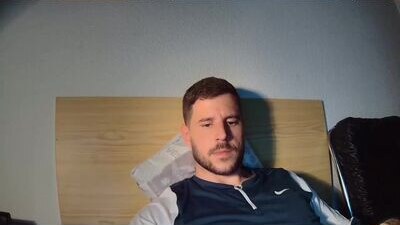 milkhotcam23 public webcam profile photo 7