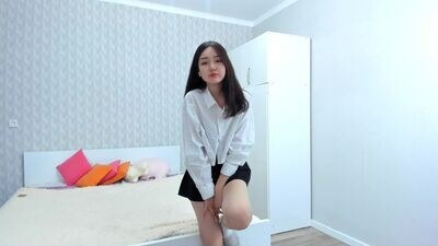 milky_boom public webcam profile photo 3