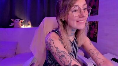 milky_cunt public webcam profile photo 2