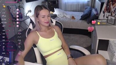 milla_candy public webcam profile photo 2
