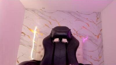 miller_silvana public webcam profile photo 7