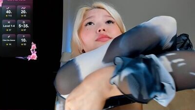 milli__sun public webcam profile photo 4
