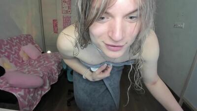 millikira006 public webcam profile photo 4