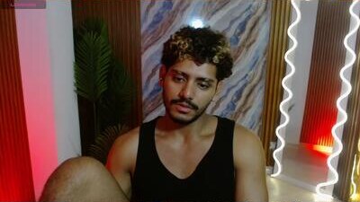 milo_tay public webcam profile photo 9