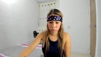 milu_fox_05 public webcam profile photo 3
