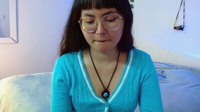 mily_baker public webcam profile photo 2