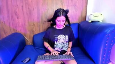 minigoddess_ public webcam profile photo 4