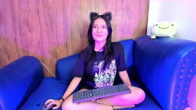 minigoddess_ public webcam profile photo 5