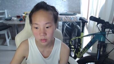 mira_g public webcam profile photo 2