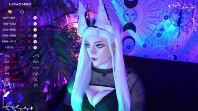 mirareed public webcam profile photo 3