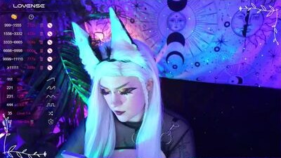 mirareed public webcam profile photo 10
