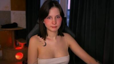 mirrameow public webcam profile photo 4
