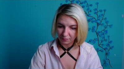 mishelle_blondie public webcam profile photo 7