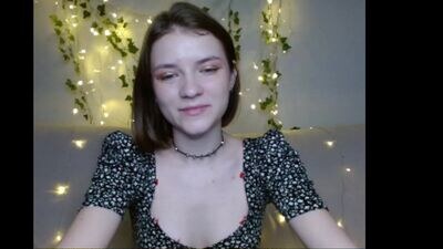 mislovely public webcam profile photo 2