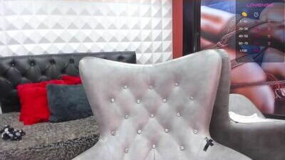 miss__pamela public webcam profile photo 8