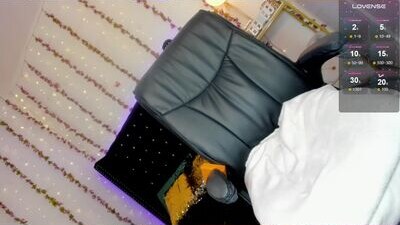miss_lawasita public webcam profile photo 7