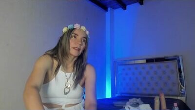 miss_luna15 public webcam profile photo 5