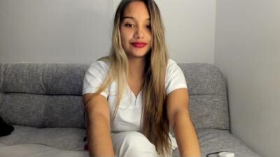 miss_taniac public webcam profile photo 4