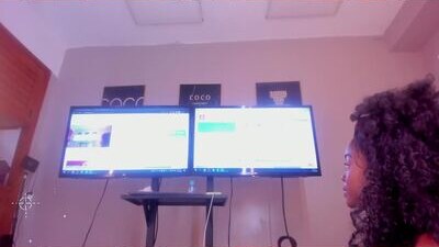 miss_west public webcam profile photo 10