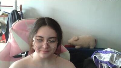 missis_mona public webcam profile photo 7