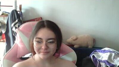 missis_mona public webcam profile photo 10