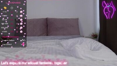 missnaughtya01 public webcam profile photo 5