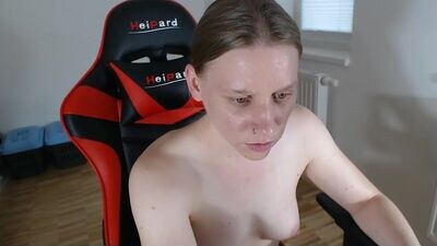misstruefate public webcam profile photo 2