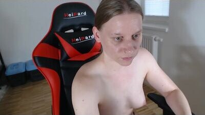 misstruefate public webcam profile photo 8