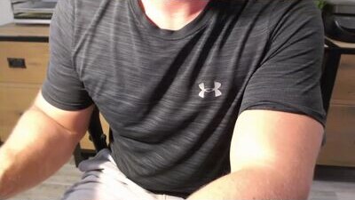 mister_dilf public webcam profile photo 10