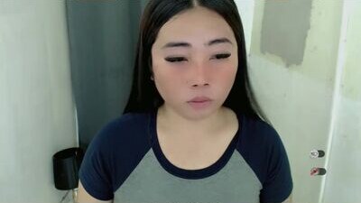 miya_licious public webcam profile photo 7