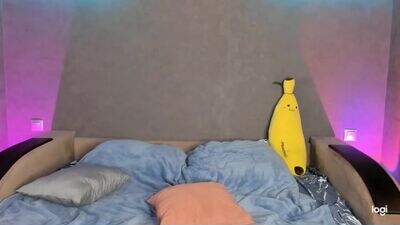 mmm_banana public webcam profile photo 4