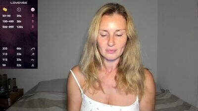 mmmmariana public webcam profile photo 2