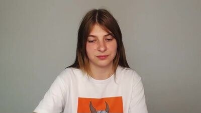 molllyyy_ public webcam profile photo 4
