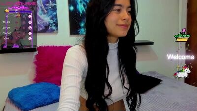 molly_couper public webcam profile photo 2