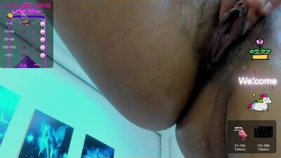 molly_couper public webcam profile photo 9