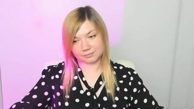 molly_moree public webcam profile photo 3
